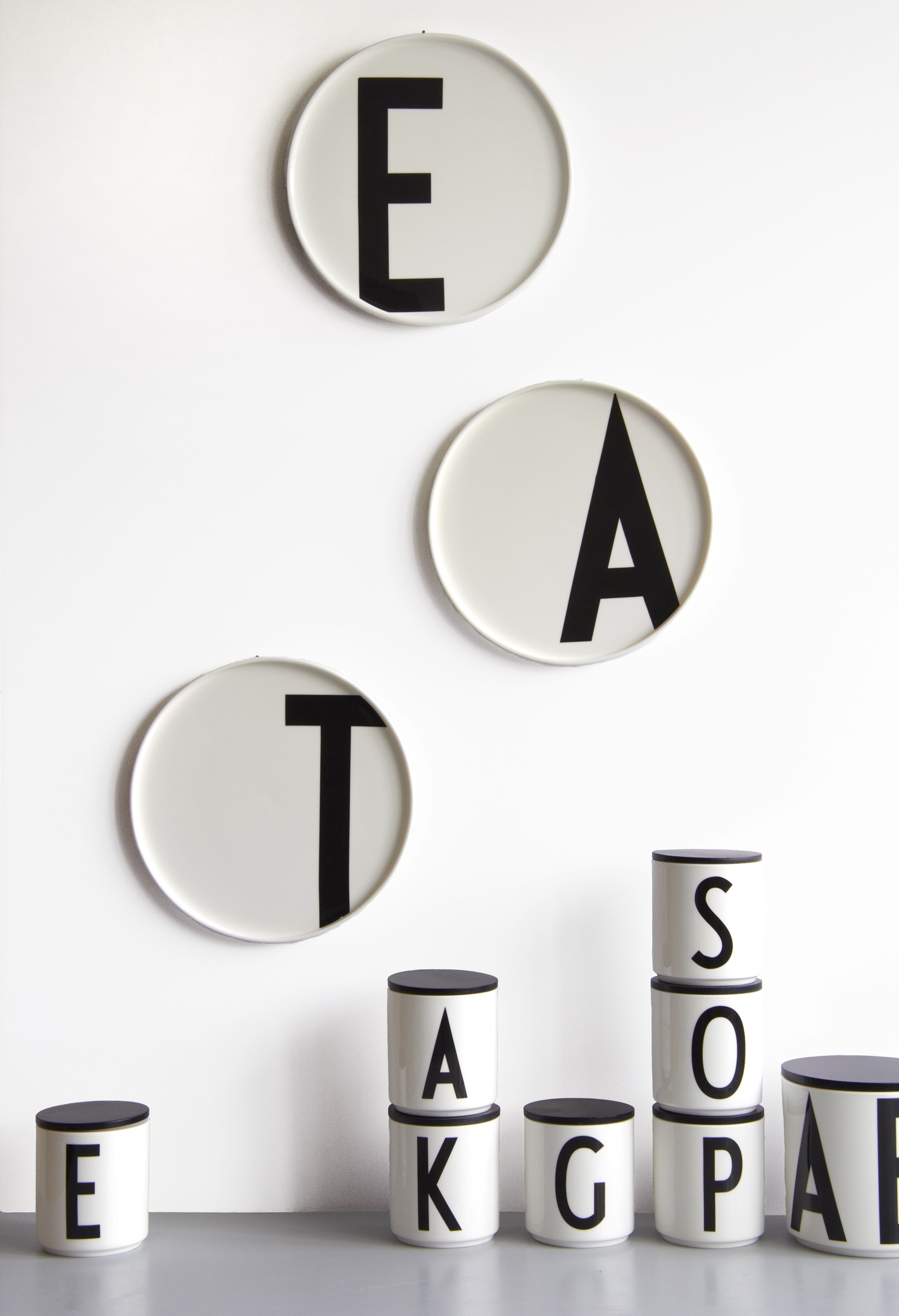 entusiastisk interpersonel Brawl Porcelænsplatte/tallerken, E, design Letters, alfabetkop, bogstaver, arne  jacobsen