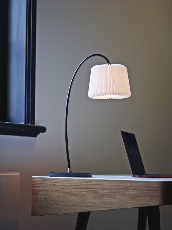 Le Klint SNOWDROP 320 bordlampe Silk White