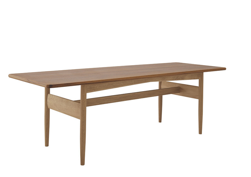 Model 107 Sofabord i egetræ, Magnus Olesen
